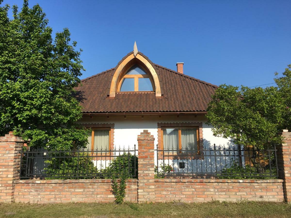 Villa Maximilian 巴拉顿凯赖斯图尔 外观 照片